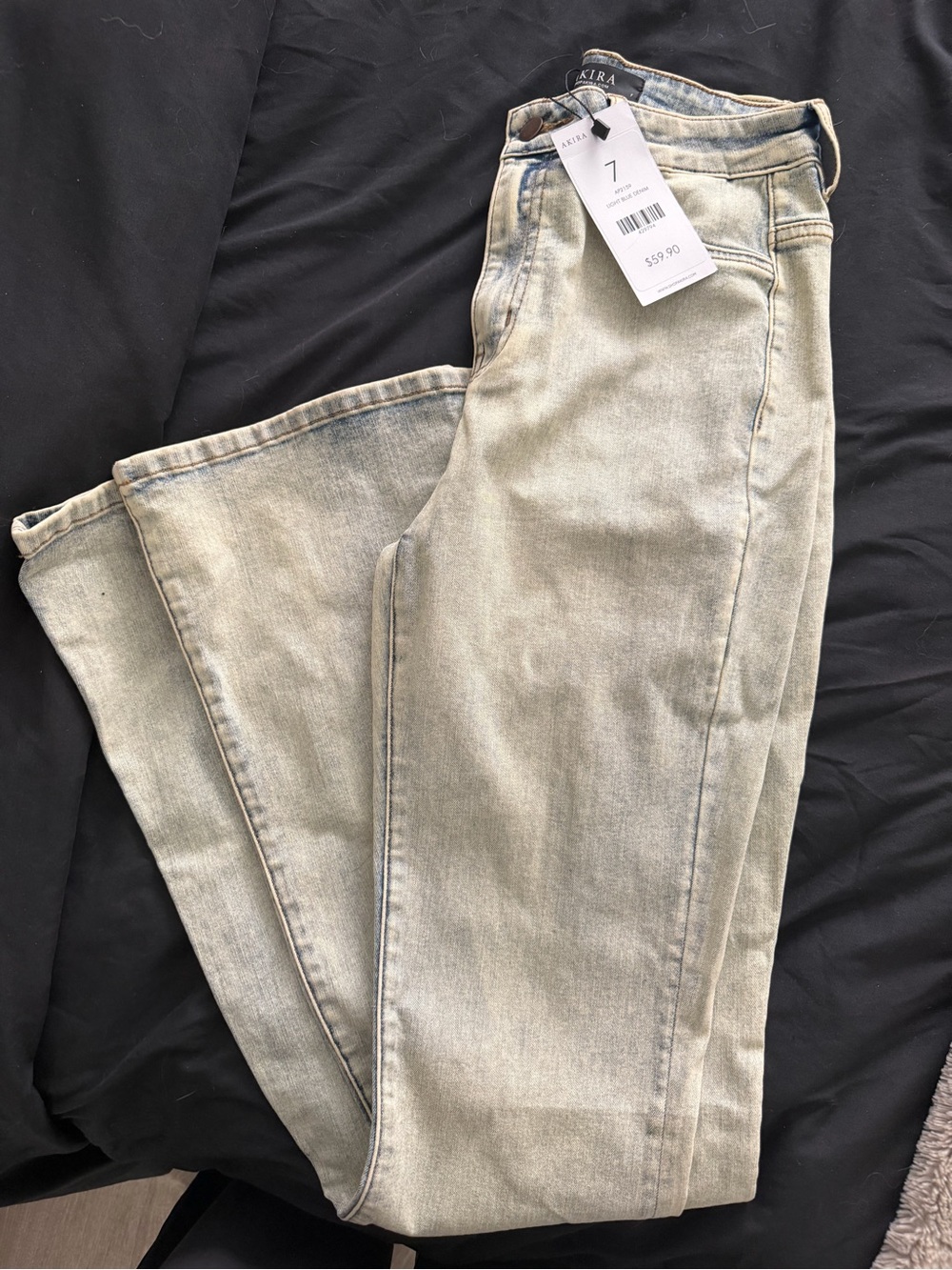 AKIRA Light Blue Bleached Straight Leg Jeans